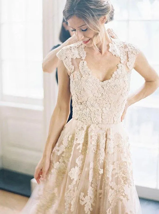 A-line V-neck Tulle Sleeveless Wedding Dress with Lace Appliques OW634