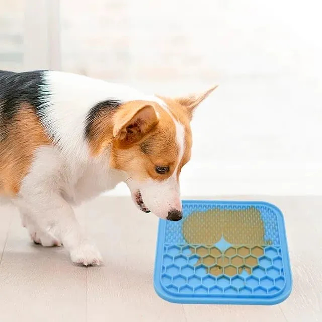 Food Grade Silicone Lick mat pad for Dogs cat pet Licking mat with Suction Cup